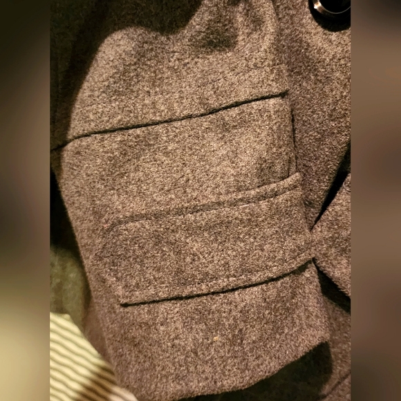 JUNIORS Coat-Size Large Urban Republic - Picture 7 of 10